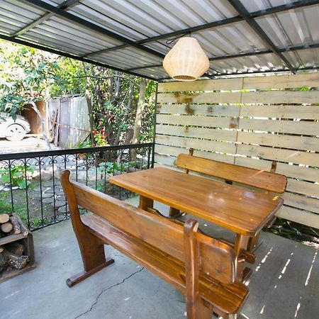 Guest House Lavr Гагра Екстериор снимка