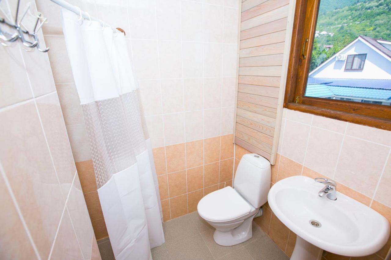Guest House Lavr Гагра Екстериор снимка