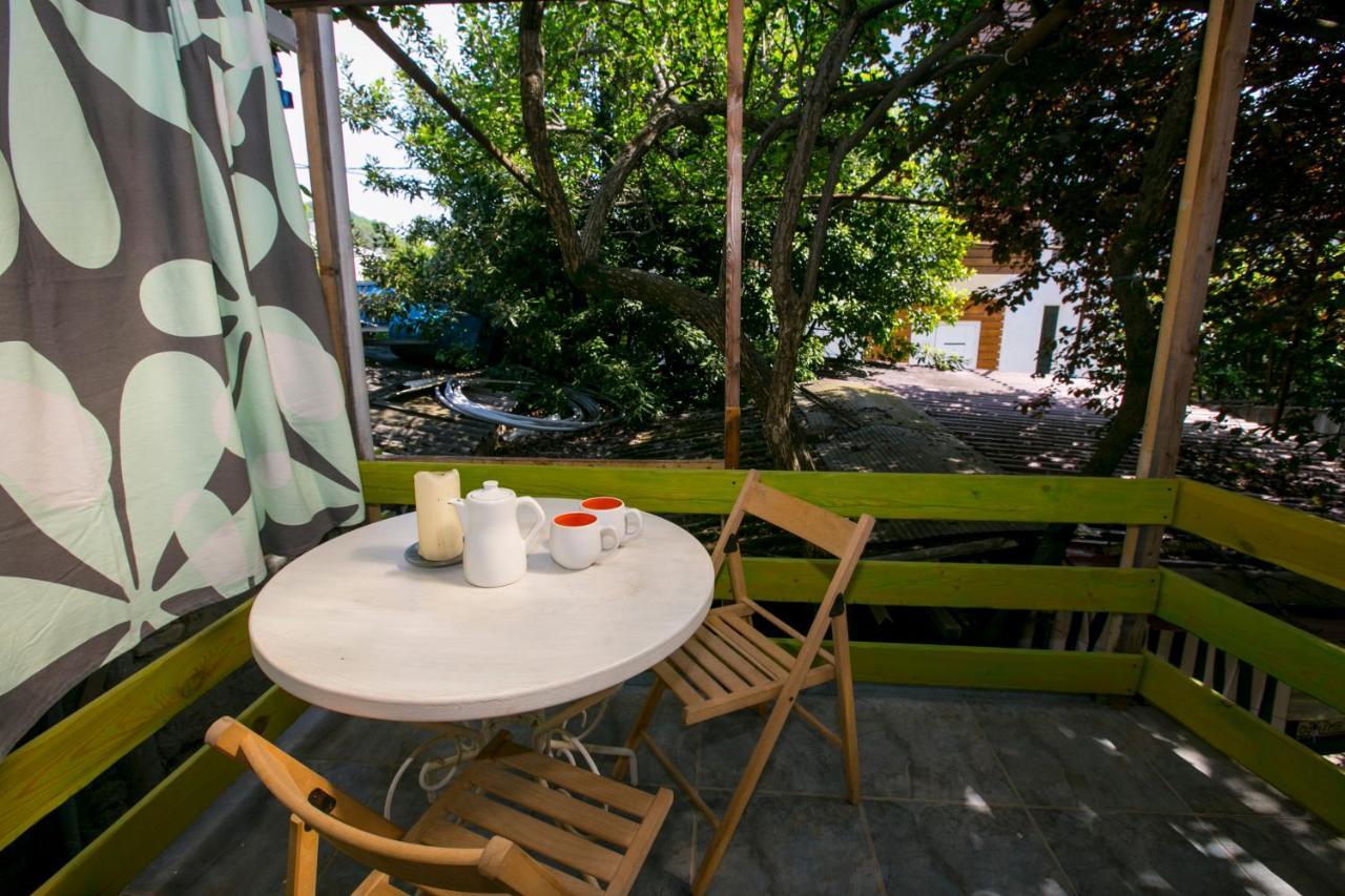 Guest House Lavr Гагра Екстериор снимка