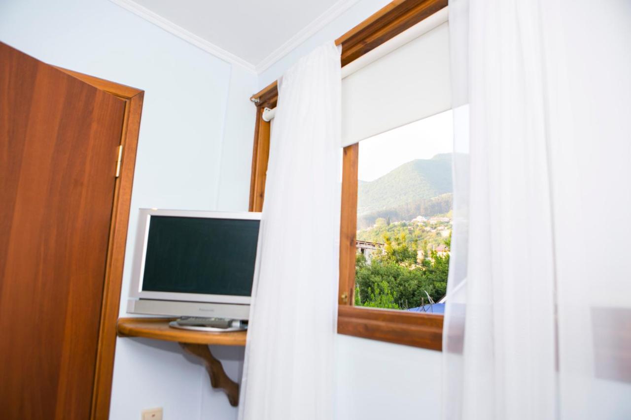 Guest House Lavr Гагра Екстериор снимка